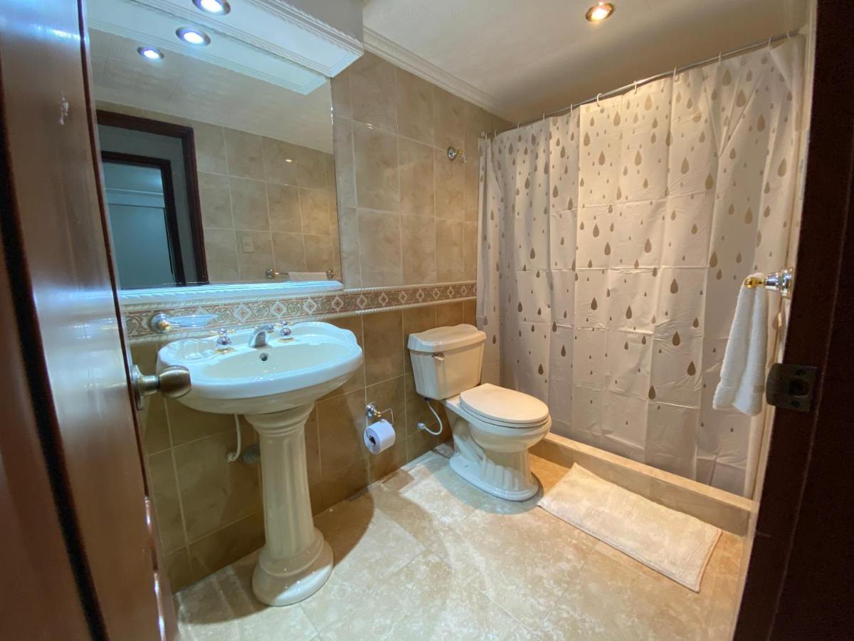 Santa Ana Luxury Rentals Hotel Bogota Buitenkant foto